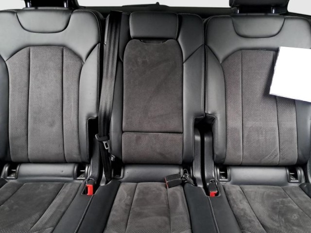 Audi Q7  3.0 TDI S-Line