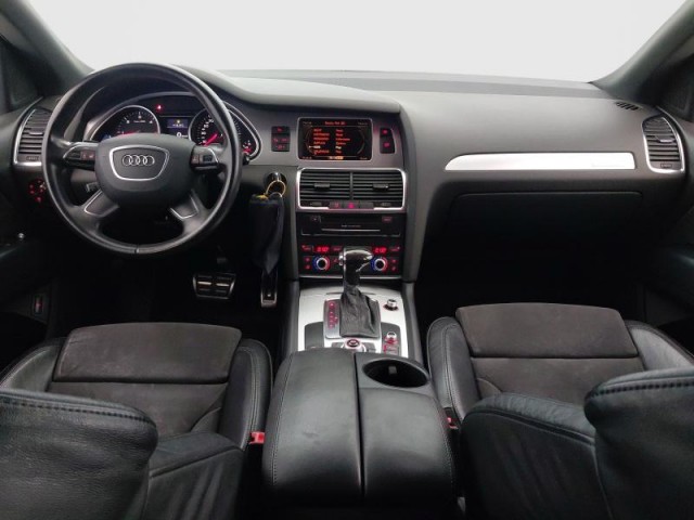 Audi Q7  3.0 TDI S-Line