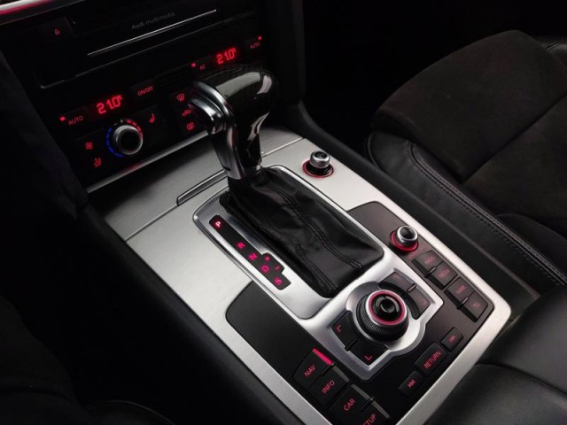 Audi Q7  3.0 TDI S-Line