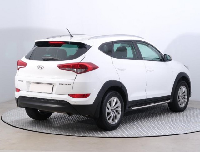 Hyundai Tucson  1.6 GDI 