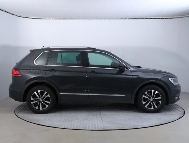 Volkswagen Tiguan  2.0 TDI 