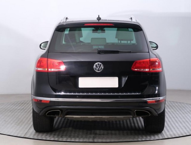 Volkswagen Touareg  3.0 TDI 