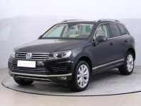 Volkswagen Touareg  3.0 TDI 