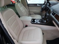 Volkswagen Touareg  3.0 TDI 