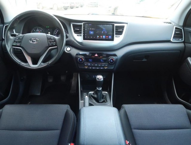 Hyundai Tucson  2.0 CRDi 