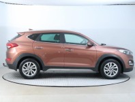 Hyundai Tucson  2.0 CRDi 