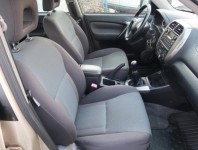 Toyota RAV 4  2.0 VVT-i 