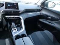 Peugeot 3008  1.5 BlueHDi 