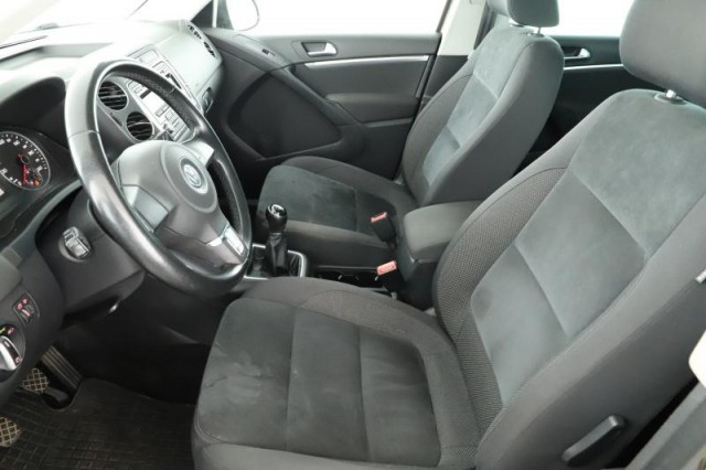 Volkswagen Tiguan  2.0 TSI 