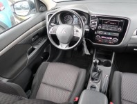 Mitsubishi Outlander  2.0 