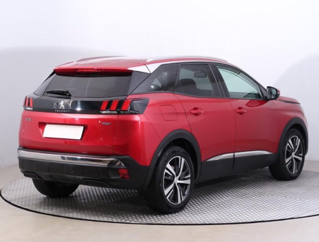 Peugeot 3008  1.2 PureTech Allure