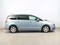 Peugeot 5008  1.6 VTi 