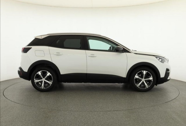 Peugeot 3008  1.2 PureTech 