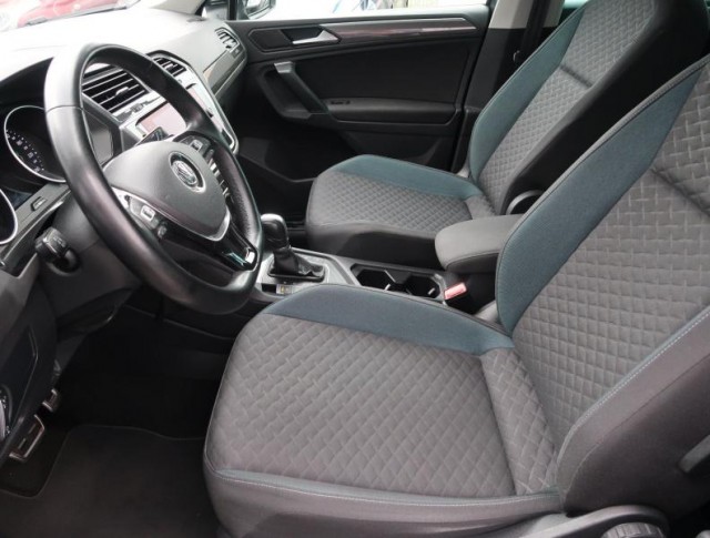 Volkswagen Tiguan  2.0 TDI 