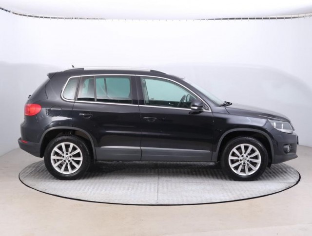 Volkswagen Tiguan  2.0 TDI 