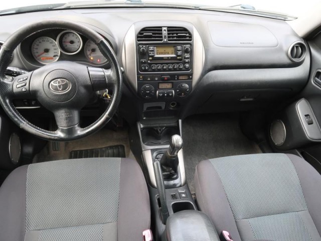 Toyota RAV 4  2.0 D-4D 