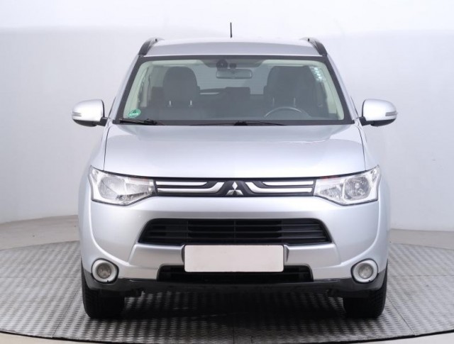 Mitsubishi Outlander  2.0 