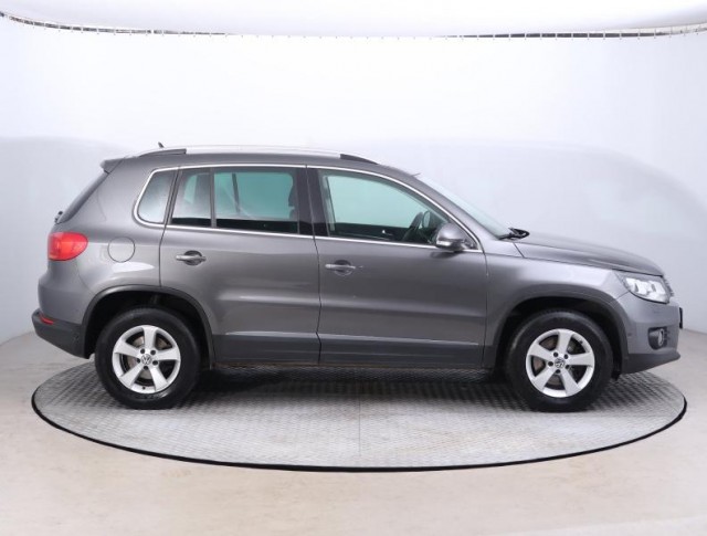 Volkswagen Tiguan  2.0 TDI 