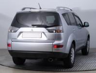 Mitsubishi Outlander  2.4 MIVEC 