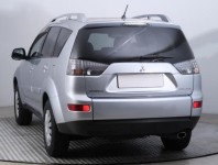 Mitsubishi Outlander  2.4 MIVEC 