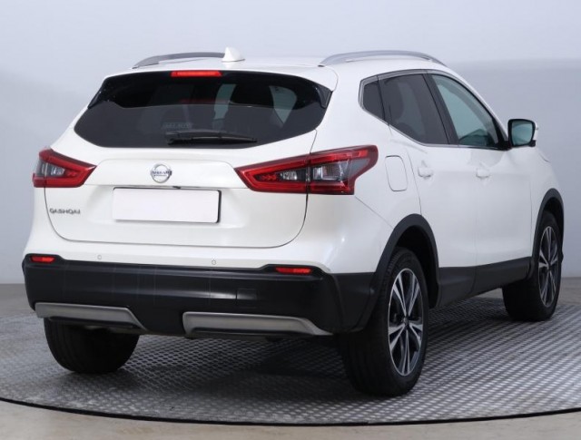 Nissan Qashqai  1.6 DIG-T N-Connecta