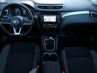 Nissan Qashqai  1.6 DIG-T N-Connecta