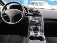 Peugeot 3008  1.6 VTi 