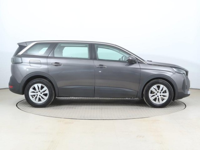 Peugeot 5008  1.5 BlueHDi 