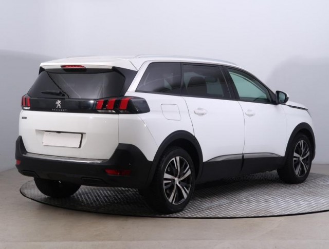 Peugeot 5008  1.6 BlueHDi 