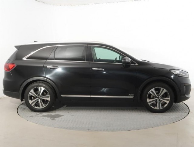 Kia Sorento  2.2 CRDi 