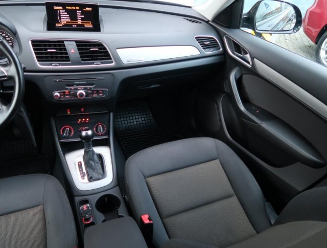 Audi Q3  2.0 TDI 