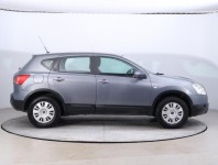 Nissan Qashqai  1.6 