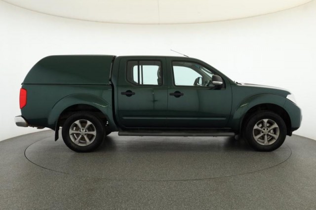 Nissan Navara  2.5 D 