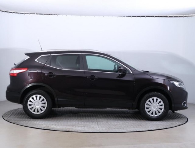 Nissan Qashqai  1.6 DIG-T 