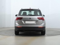 Volkswagen Tiguan  2.0 TDI 