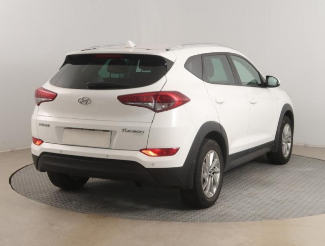 Hyundai Tucson  1.7 CRDi 