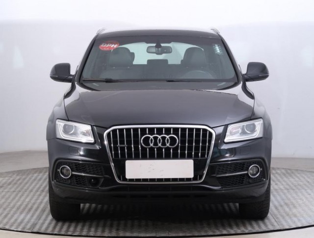 Audi Q5  3.0 TDI S line