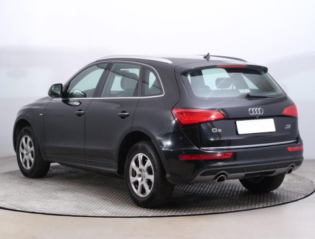 Audi Q5  3.0 TDI S line