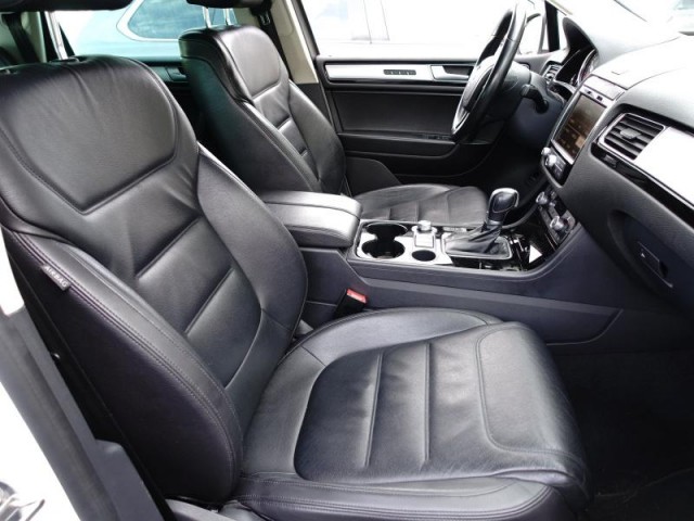 Volkswagen Touareg  3.0 TDI 