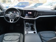 Volkswagen Touareg  3.0 TDI 