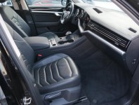 Volkswagen Touareg  3.0 TDI 