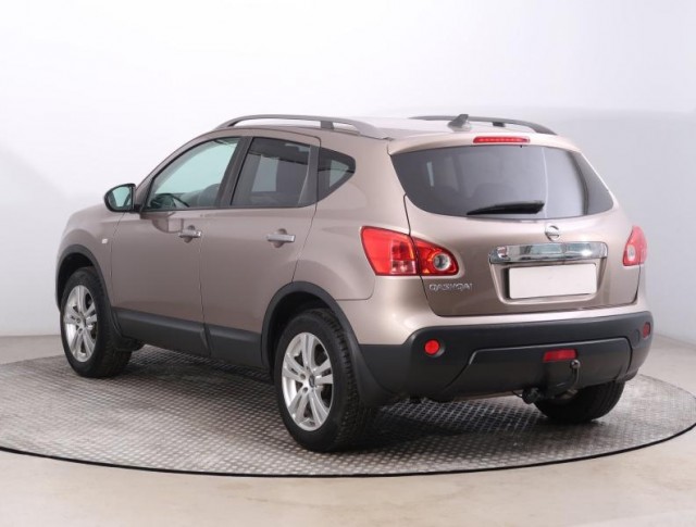 Nissan Qashqai  1.6 