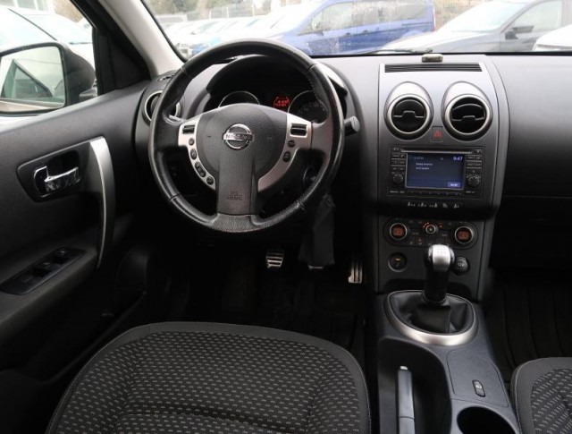 Nissan Qashqai  1.6 