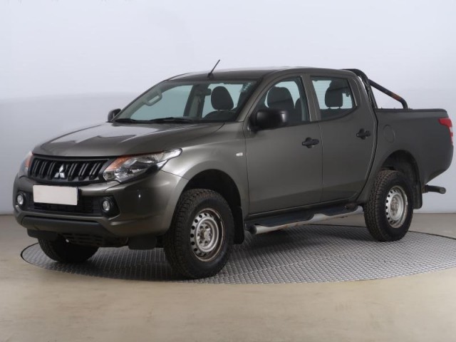 Mitsubishi L200  2.4 DI-D 