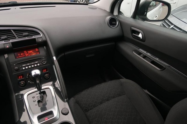 Peugeot 3008  1.6 BlueHDi 