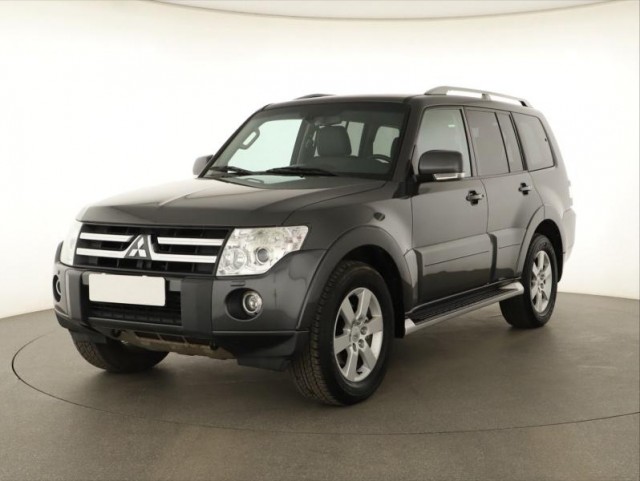 Mitsubishi Pajero  3.2 DI-D 