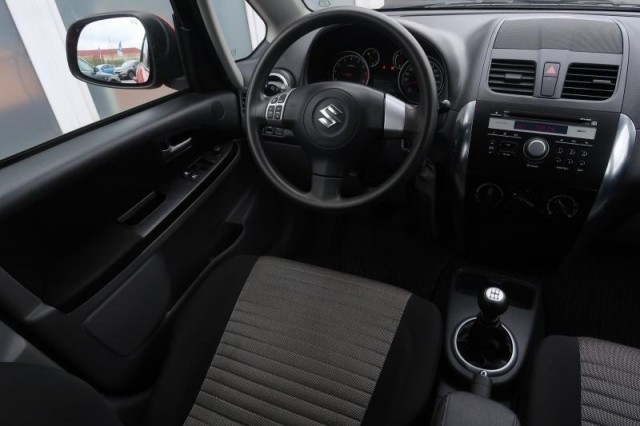Suzuki SX4  1.6 VVT 