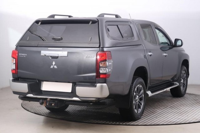 Mitsubishi L200  2.2 DI-D 