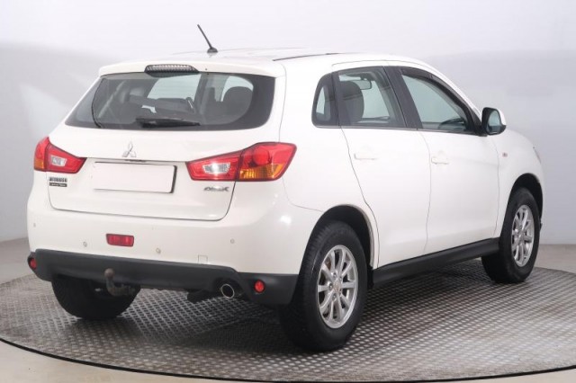 Mitsubishi ASX  1.6 MIVEC 