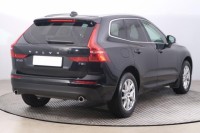 Volvo XC60  T5 AWD Momentum